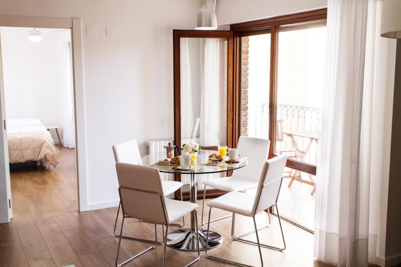 Apartamento Con Vistas En Centro Historico Zaragoza Kültér fotó