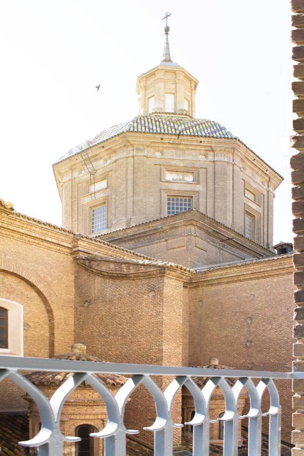 Apartamento Con Vistas En Centro Historico Zaragoza Kültér fotó